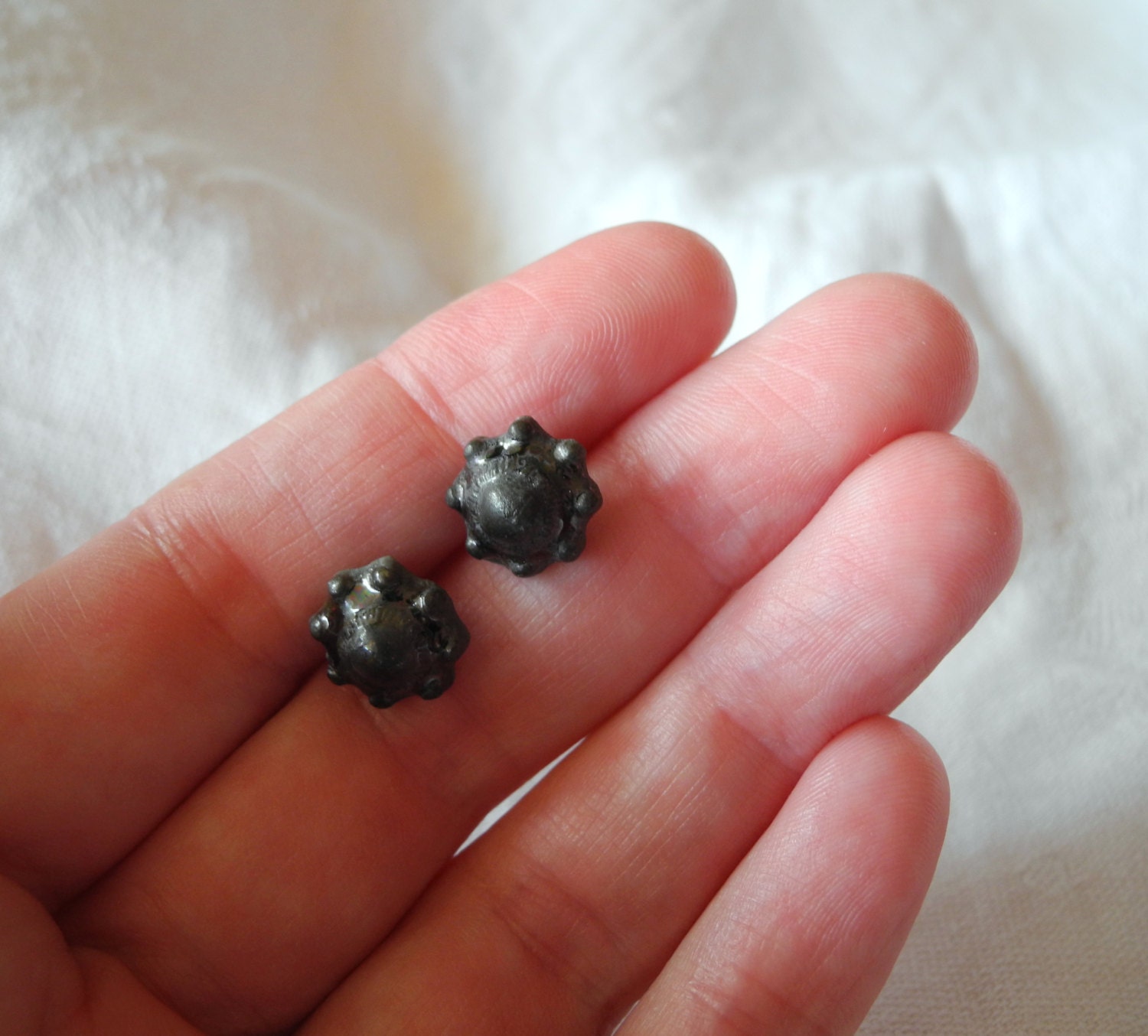 jet black porcelain ear posts - zeeuws knopje - Dutch folklore