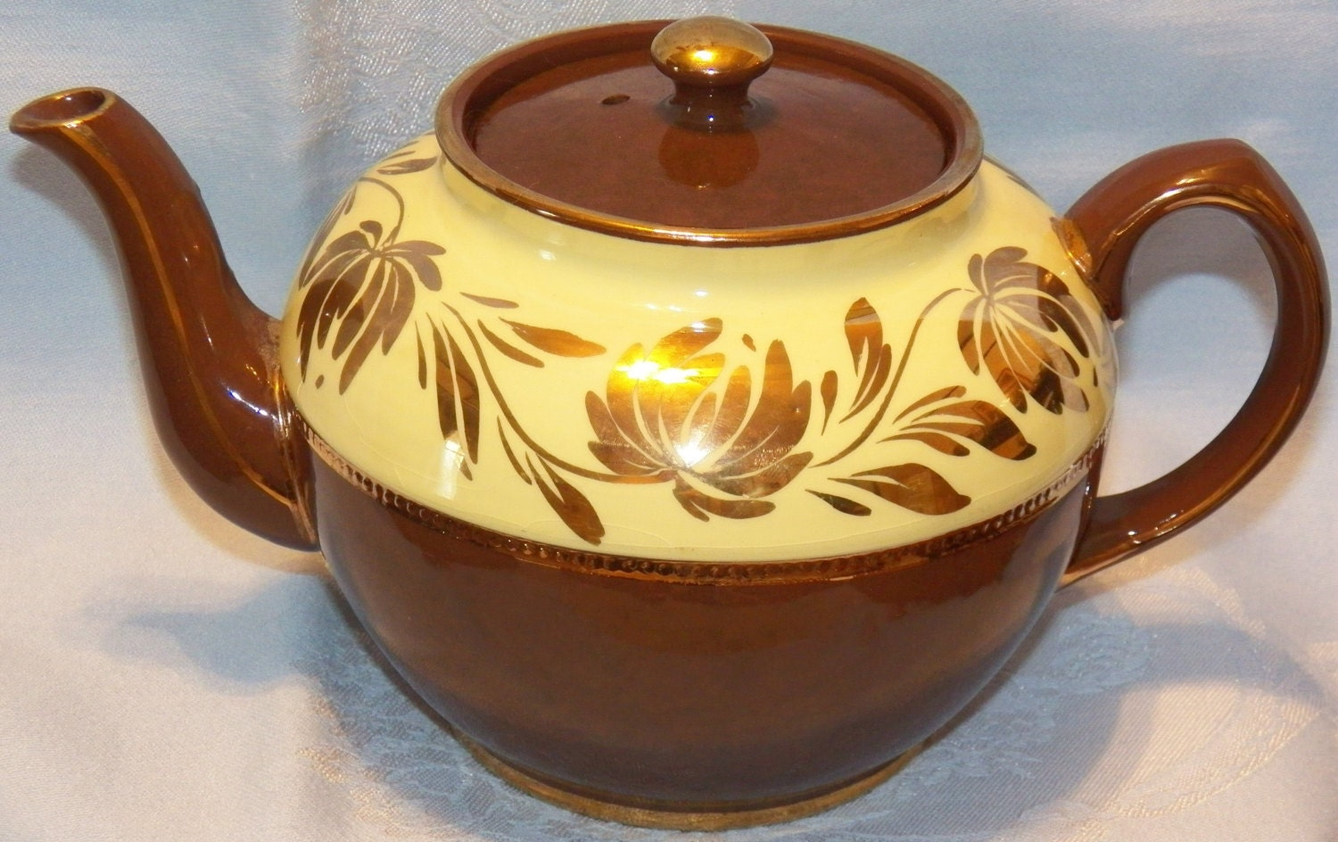 Vintage Sadler China Staffordshire England Teapot by margiesmdse