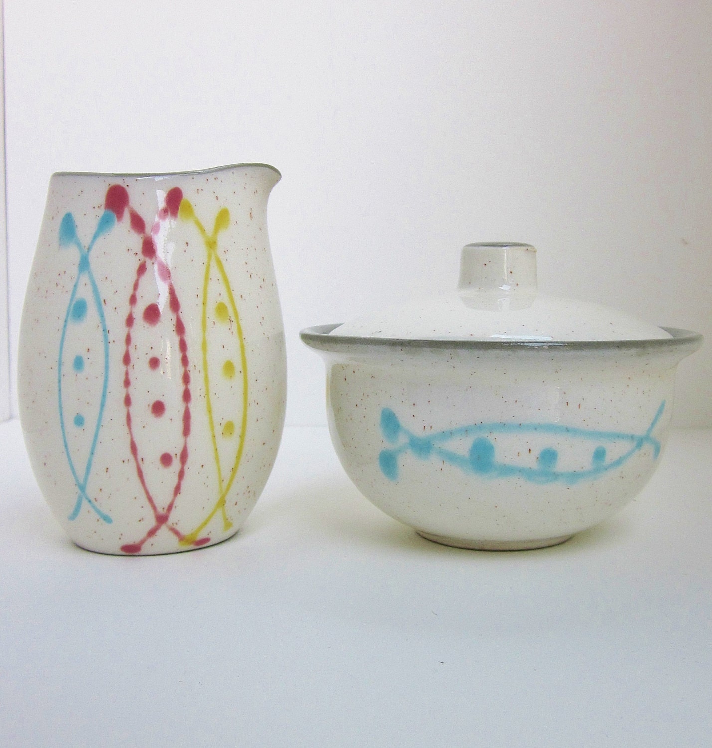 Vintage HARKERWARE Creamer & Sugar Bowl Set - Seafare Pattern