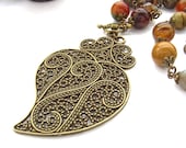 Large leaf charm gemstone necklace