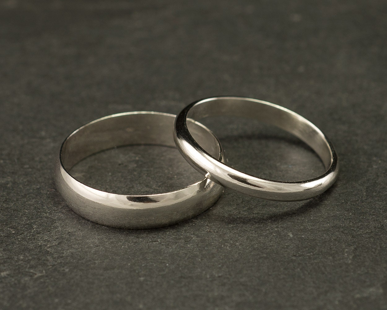 Wedding Band Set- Modern Wedding Rings- Handmade Sterling Silver Wedding Bands- Wedding Ring Set- Silver Ring Band
