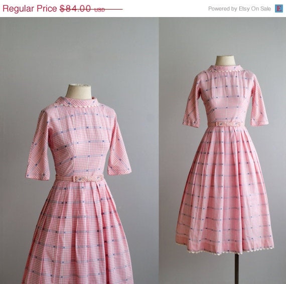 25% OFF SALE 50s dress / 1950s gingham cotton dress / Sweet Nothings dress