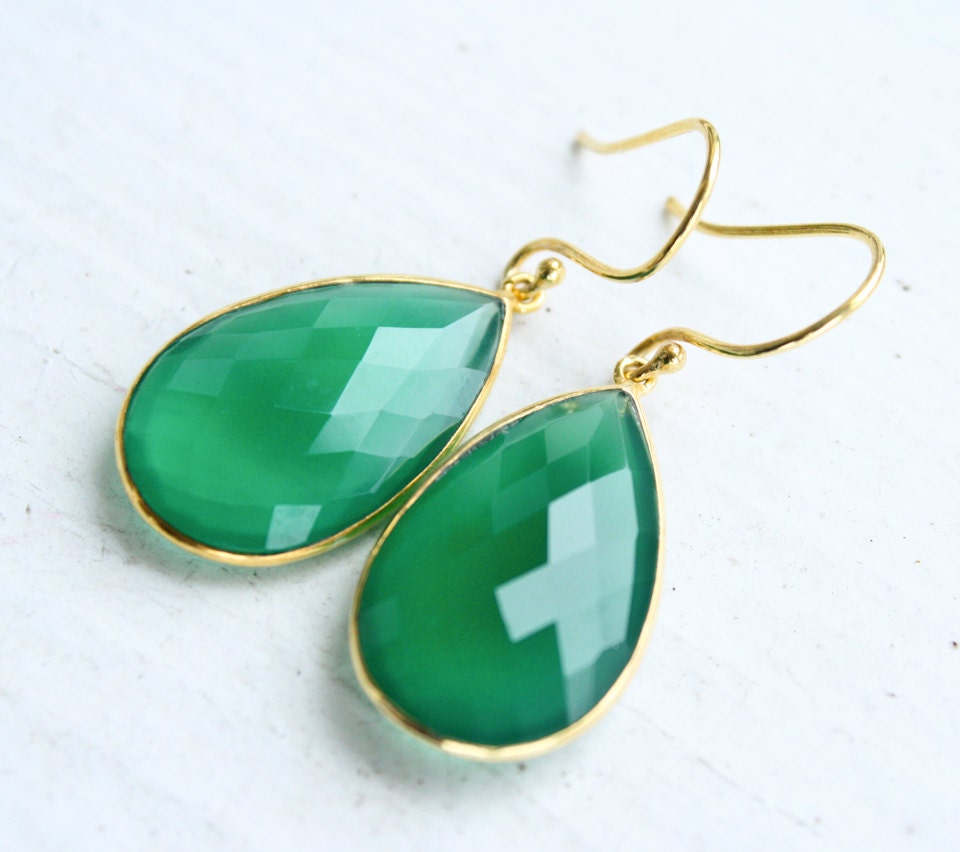 Green Onyx Teardrop Earrings - Emerald Green - Glowing Green