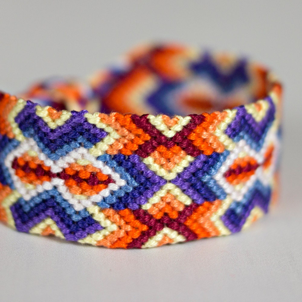Friendship bracelet, Macrame, Indian Summer spring pantone