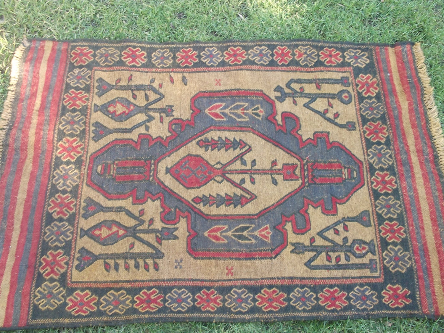 Nice 4 x 3  Sagri Sumak rug/kilim from Afghanistan. Hand woven.
