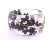 Size XL Botanical Resin Bangle.  Blue Pressed Flower  Bracelet.  Plus Size Bangle with Real Flowers - Bluebonnets.