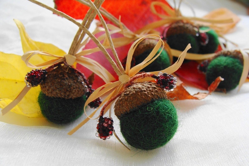 Acorn Ornaments, Felt Acorns, Green Acorns, Christmas Tree Acorns, Table Decor, Christmas Ornament