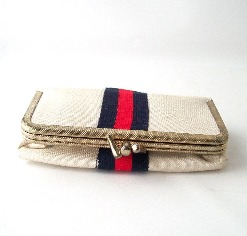 vintage case white gucci stripes sewing kit nail manicure set womens ladies accessories accessory change purse wallet
