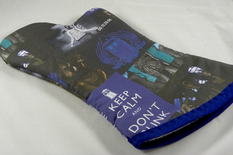 Dr Who Weeping Angels Oven Mitt