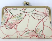 Clutch bag purse Vintage Kimono Handmade 8 Inch Chained Kisslock 1970's