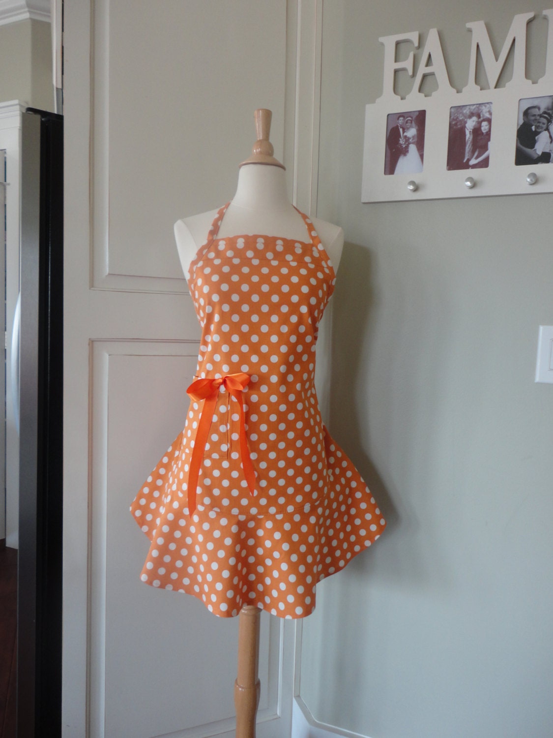 4Retro Sisters "Maria Style"  Womens  "Tangerine Apron" - Great Mothers Day Gift