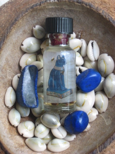 Bast Sacred Image Oil-Hoodoo-Voodoo-Witchcraft-Egyptian Goddess of Protection, Fertility, Music, Pleasure, Passion