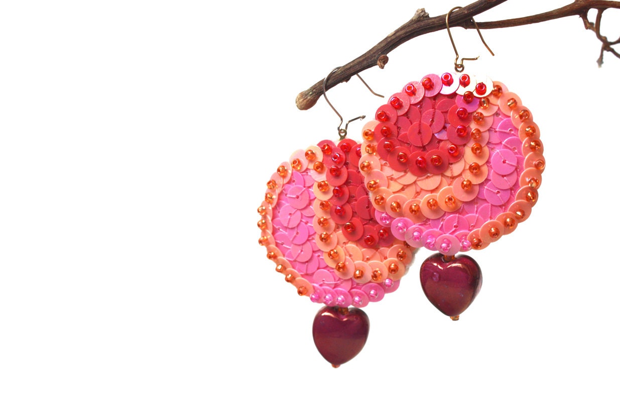 Earrings Pink Peach red Sequins Heart beads felt - velanch