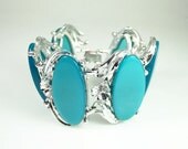 Vintage Bracelet Aqua Blue Lucite Thermoset Chunky Silver Tone Flower Motif Jewelry