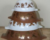 set of four early american pyrex nesting bowls