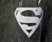 Superman etched pint glass tumbler