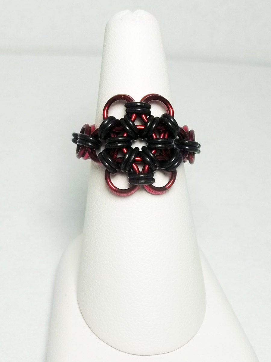 Chainmaille Ring- Rubber Bloom- Chainmaille with rubber- Dark Burgundy/Burgundy