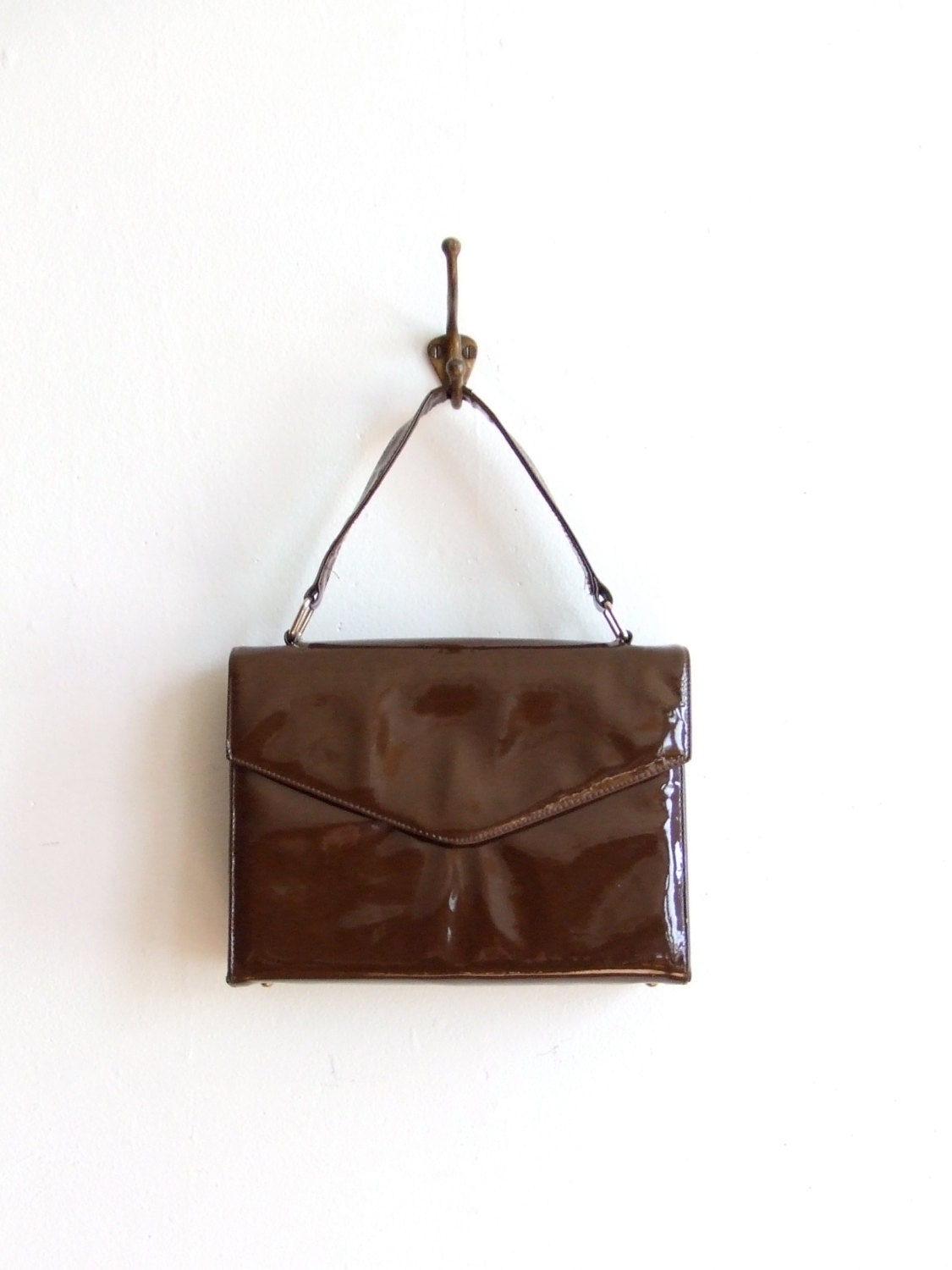 SALE / Vintage 1960s olive green patent leather handbag