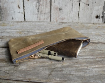 Waxed canvas pouch: Tumbleweed