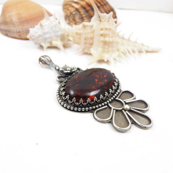 Silver pendant with brown amber , metalwork , vintage style , flower