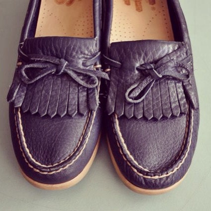 Vintage Nautical Navy Blue SAS Boat Shoes sz. 7.5