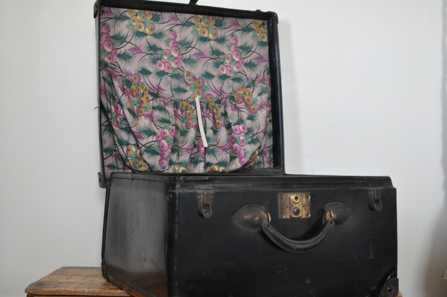 Vintage Steamer Half Trunk Floral Lined Black Antique Case
