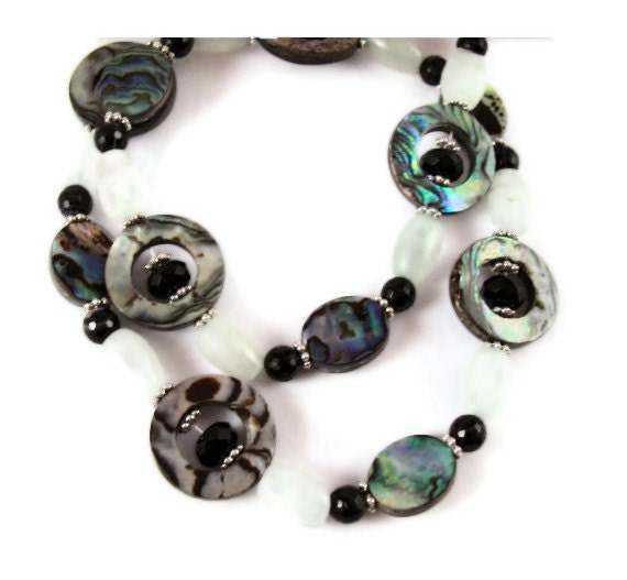 Beautiful Abalone Onyx stone necklace Magnetic Clasp