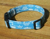 XL Blue Crowns Dog Collar