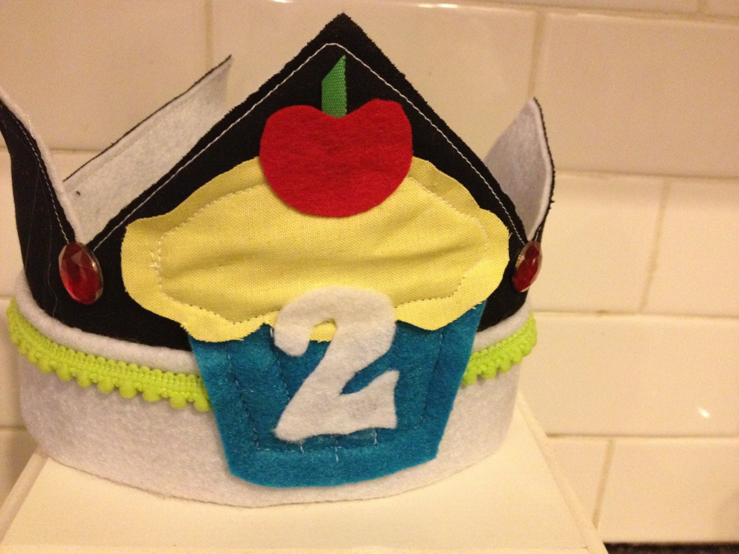 Custom Cupcake Crown - Custom Cupcake Birthday Crown - Birthday Crown - Dress up Crown - Photo Prop Crown