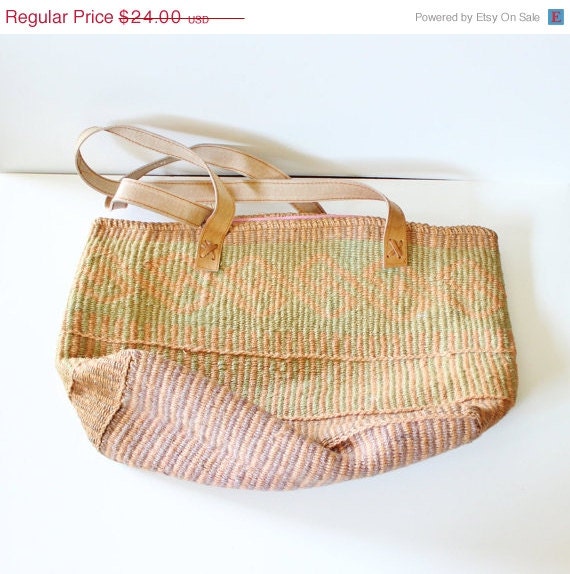 birthday sale // Vintage Large Woven Tote - Beach - Pink Green Beige