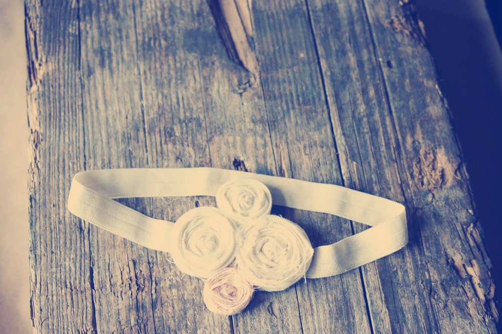 Vintage Style Cream Shabby Chic Rosette Cluster Stretch Headband
