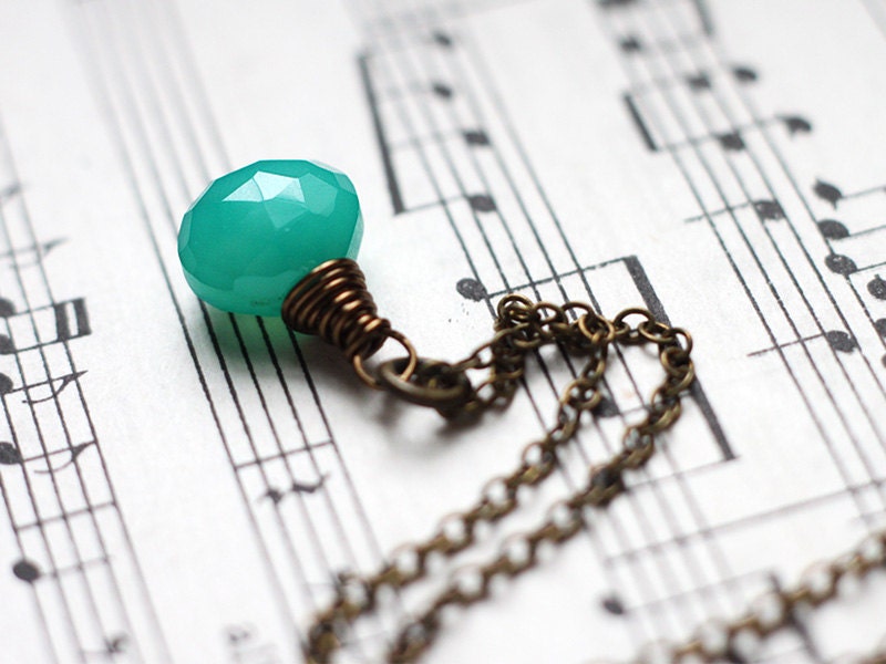 Teal Green Chalcedony Wire Wrapped in Antique Brass, Simple Gemstone Necklace for Bridesmaids