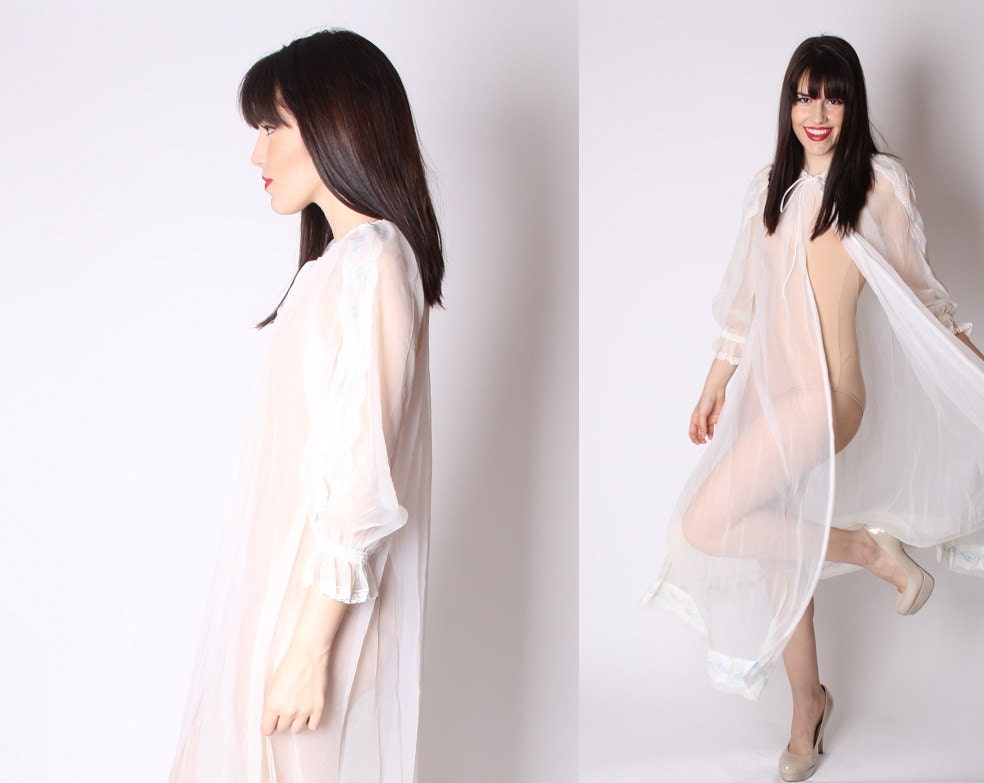 50s White Bridal Sheer Blue Rustic Antique Rose Dolman Sleeve Lingerie Negligee Robe / Vintage Wedding Lingerie / White Sheer / 2170