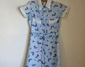 vintage 1930s feedsack dress - PERIWINKLE deco floral shirtwaist dress / XS-S