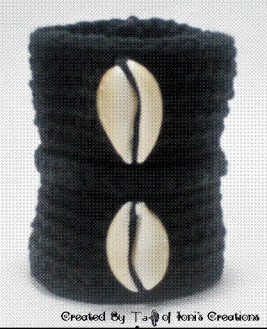 Black 4" Double Cuff with 2 Larege Cowries