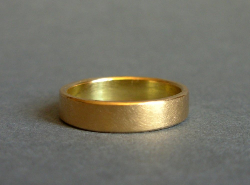 18K Gold Ring - 4mm yellow gold wedding band, made to order in your size