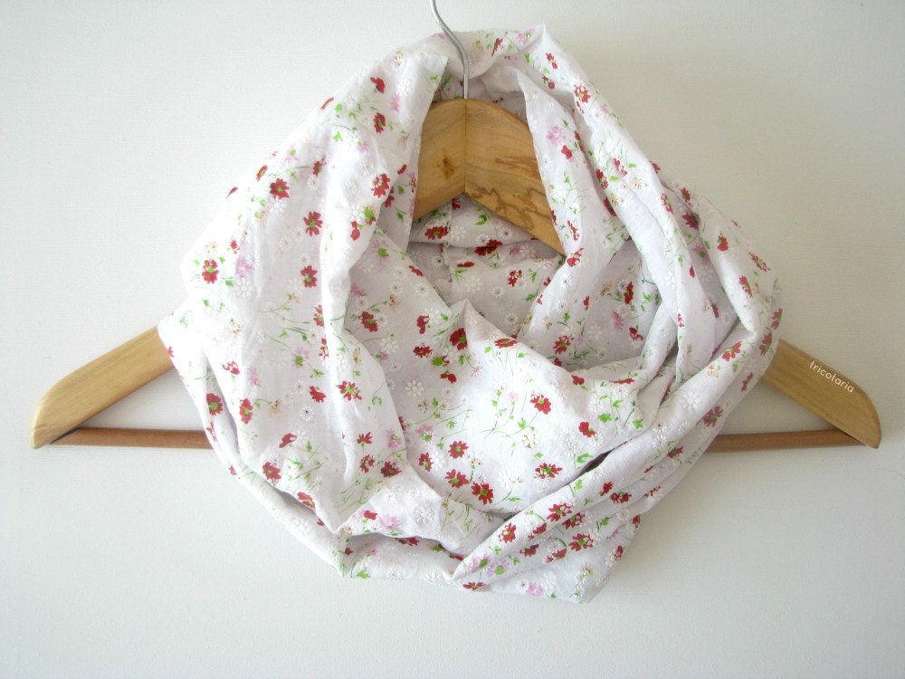 Infinity Scarf - Loop scarf - white cotton cowl - Spring Summer