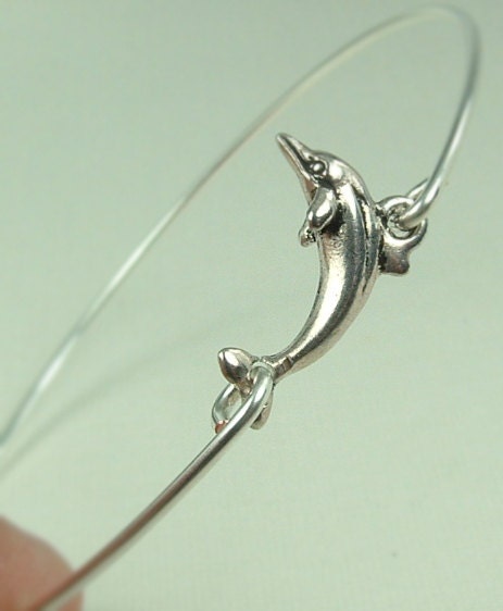 Dolphin Bracelet, Dolphin Bangle Bracelet, Dolphin Jewelry, Sea Themed Jewelry, Sea Life Jewelry, Summer Fashion, Sea Bracelet, Sea Jewelry