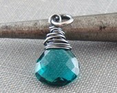 Peacock Green Quartz Gemstone Teardrop Pendant, Sterling Silver, Dangle, Charm 21mm x 11mm, 1 piece
