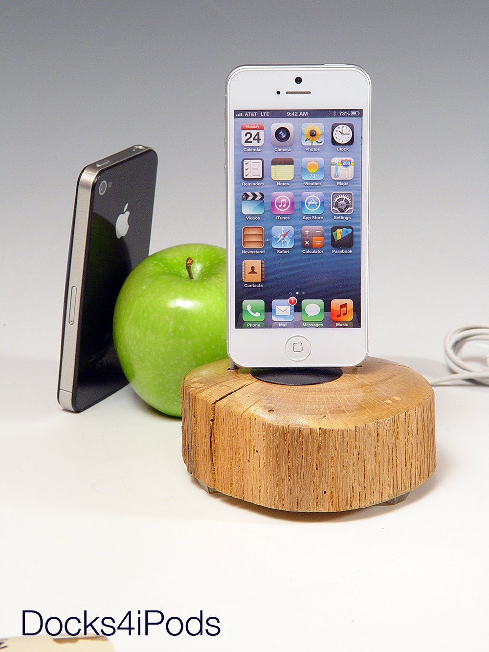 iPhone 5 docking station. 454. Smoothly finished reclaimed tree slice. Live edge. Simple ... natural ... beautiful. FAST shipping.