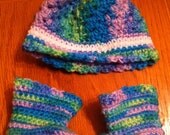 SALE Pastel Baby Girl 0 to 3 months Boots and Hat
