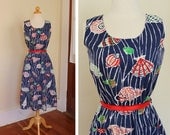 DARLING 1940's Style Rich Colors Cotton Hourglass Sun Dress w Fabulous Sea Shells Novelty Print - Belt - Patch Front Pockets - Size M to L