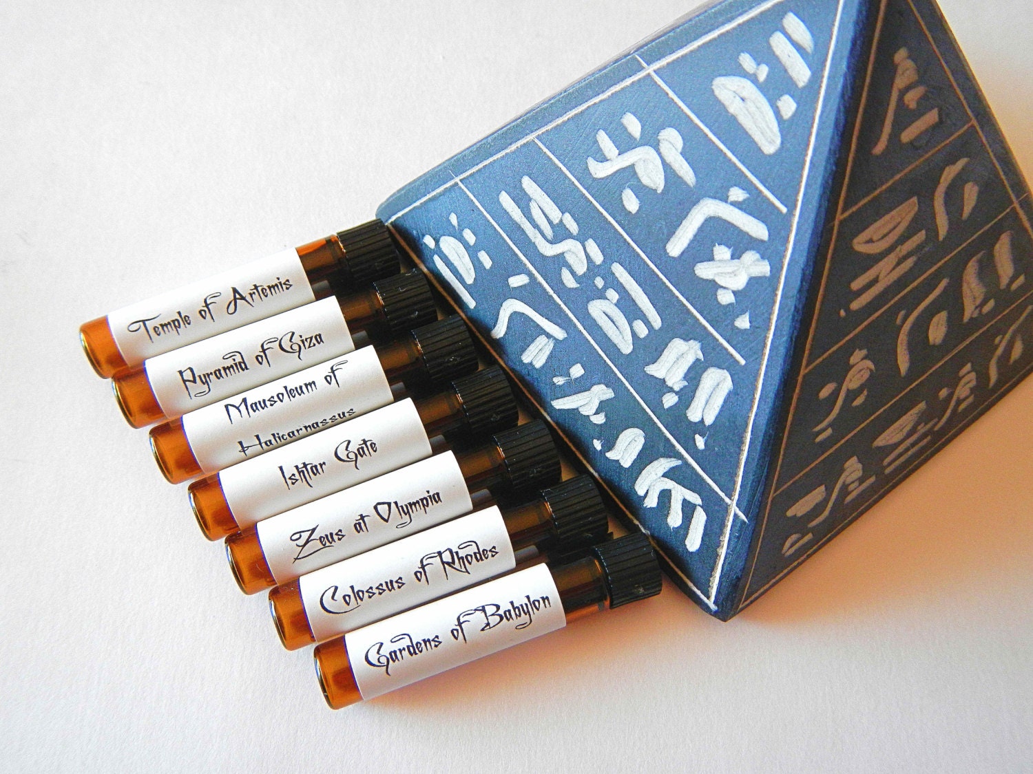 SEVEN WONDERS: Perfume Sampler Set, Seven wonders of the Ancient World, Ancient Perfume