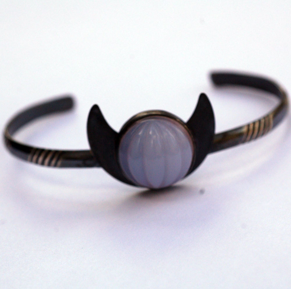 a wicked witch... lavender chalcedony set with sterling silver bracelet