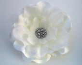 Bridal Hair Flower, White Hair Piece, Wedding Flower, Rhinestone, Wedding Headpiece, Bridal Hair Piece, Fascinator