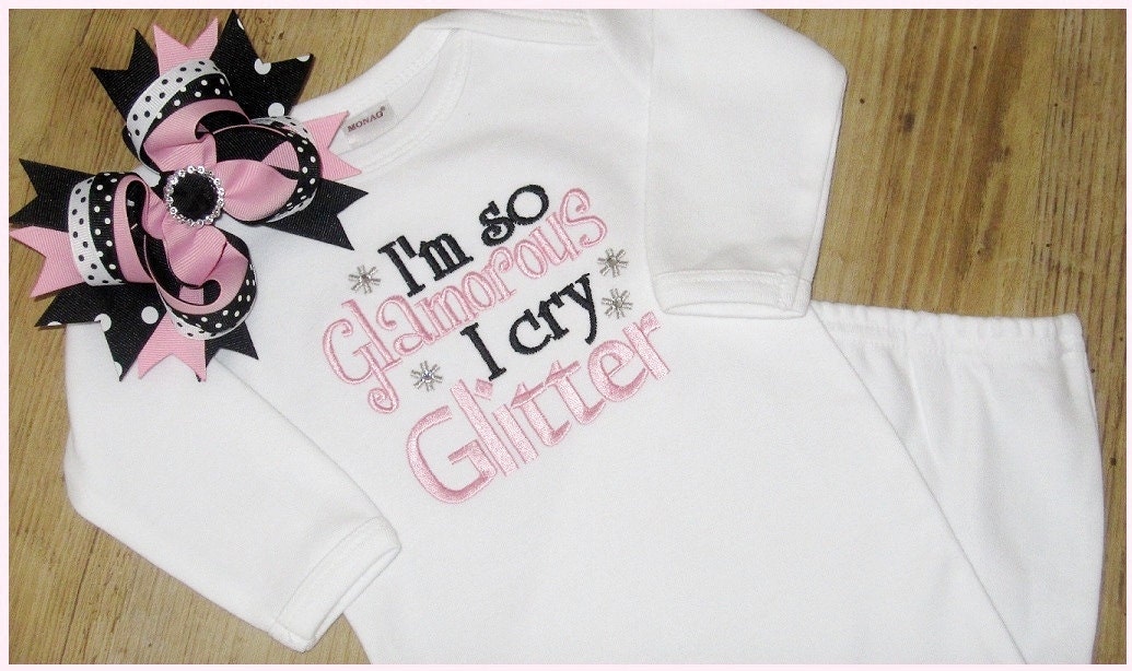 Infant Gown, Size 0-3 months, Long Sleeves, CUTE SAYING
