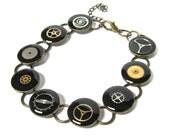 Steampunk Bracelet Antiqued Bronze Bezel Bracelet with Watch Gears -by Mechanique Steampunk