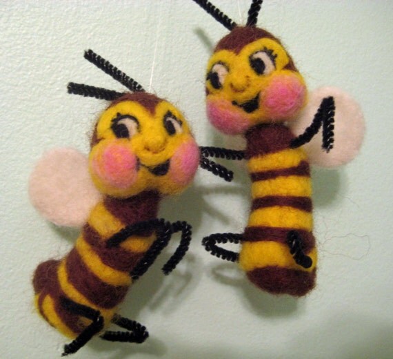 Needle Felted Bumblebee