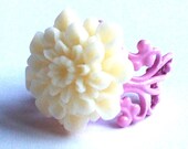 Cream chrysanthemum flower ring pink filigree detail adjustable band in ivory organza gift bag
