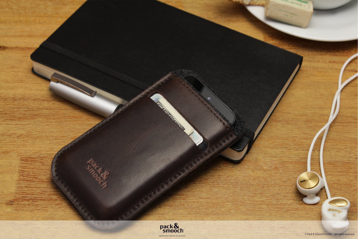 Pack & Smooch iPhone 4S/4 wallet case -LEICESTER- LE-4-ADB